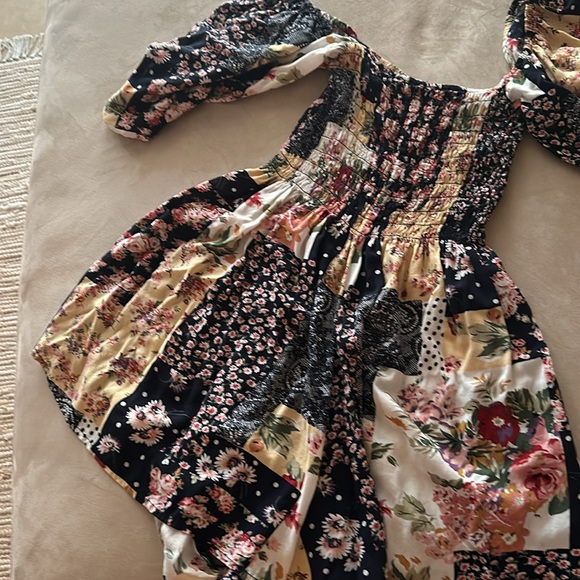 FLORAL PATCHWORK ROMPER- XS - Picture 3 of 3